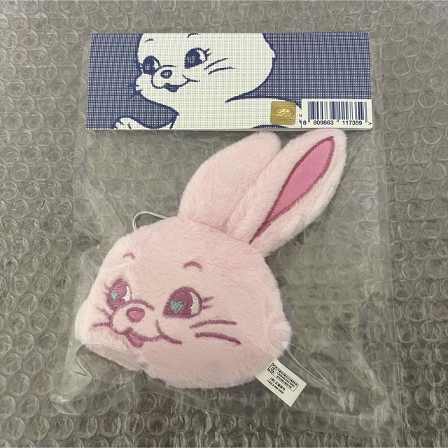 newjeans fluffy keyring TOKKI ピンクエンタメ/ホビー