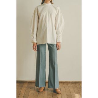 クラネ(CLANE)のCLANE CENTER PRESS BOOTCUT PANTS ブルー 0(カジュアルパンツ)