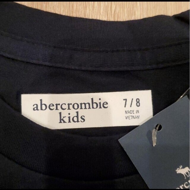 Abercrombie&Fitch(アバクロンビーアンドフィッチ)のAbercrombie&FitchTシャツ 130cm キッズ/ベビー/マタニティのキッズ服男の子用(90cm~)(Tシャツ/カットソー)の商品写真