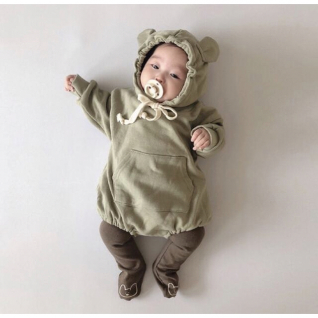 babyGAP(ベビーギャップ)の【即納】クマさんオールインワンパーカー / Green / 90cm キッズ/ベビー/マタニティのベビー服(~85cm)(ロンパース)の商品写真