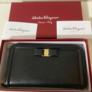 サルヴァトーレフェラガモ(Salvatore Ferragamo)のサルヴァトーレフェラガモ　レザー長財布　黒(財布)