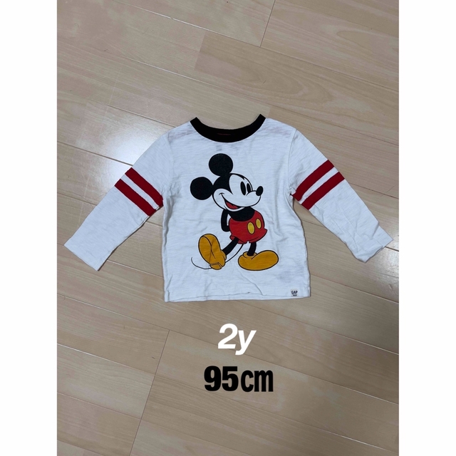 Disney(ディズニー)のGap Disney ミッキーマウス ロンTEE KIDS 95㎝ キッズ/ベビー/マタニティのキッズ服男の子用(90cm~)(Tシャツ/カットソー)の商品写真