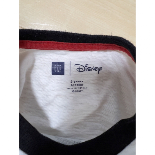 Disney(ディズニー)のGap Disney ミッキーマウス ロンTEE KIDS 95㎝ キッズ/ベビー/マタニティのキッズ服男の子用(90cm~)(Tシャツ/カットソー)の商品写真