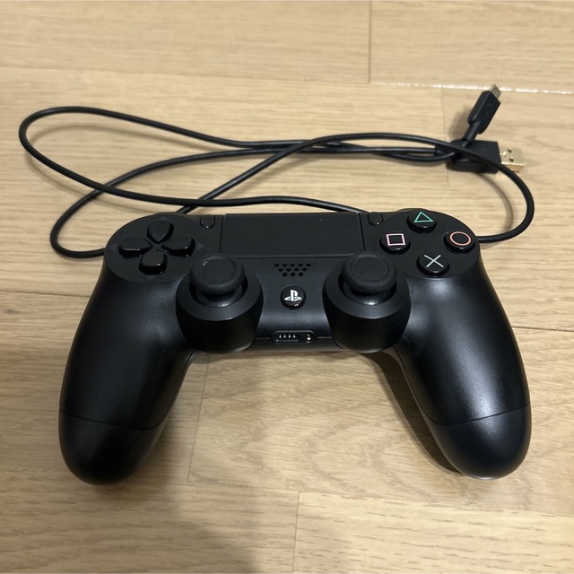 PS4 CUH-2000B (黒) 本体　コントローラー付　動作確認済み