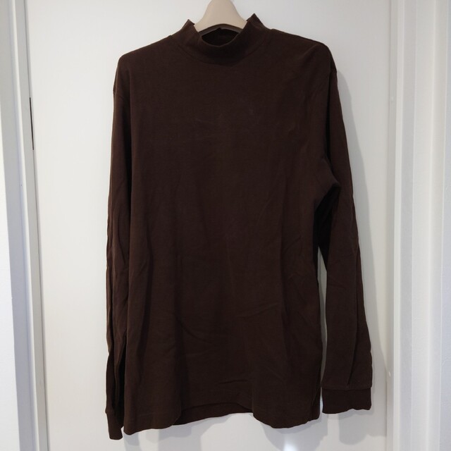 UNIQLO(ユニクロ)のユニクロ　ハイネック　Tシャツ　ブラウン レディースのトップス(Tシャツ(長袖/七分))の商品写真