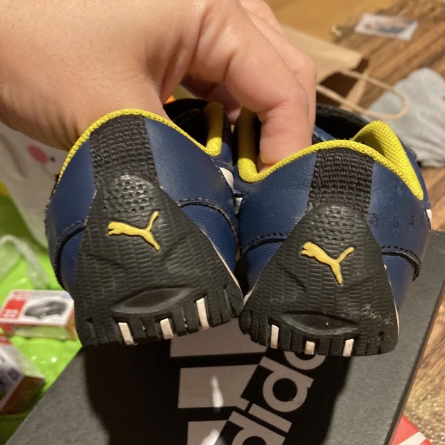 PUMA(プーマ)のbaiya 17cm スニーカー　サッカー　男の子　靴　プーマ　紺色　ブルー キッズ/ベビー/マタニティのキッズ靴/シューズ(15cm~)(スニーカー)の商品写真