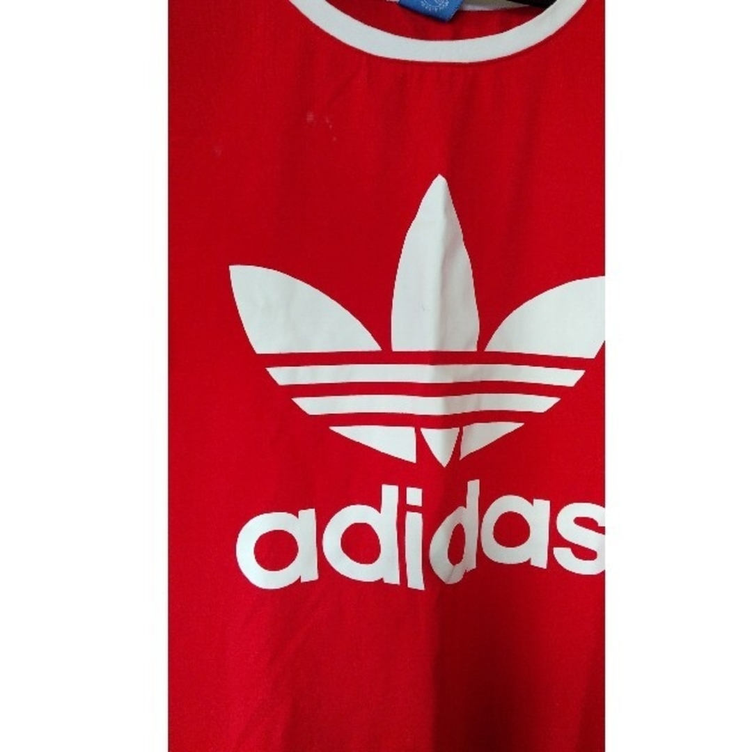 adidas(アディダス)のアディダス！トレンドなビッグシルエットと配色が可愛い！印象に残るビッグTシャツ レディースのトップス(Tシャツ(長袖/七分))の商品写真