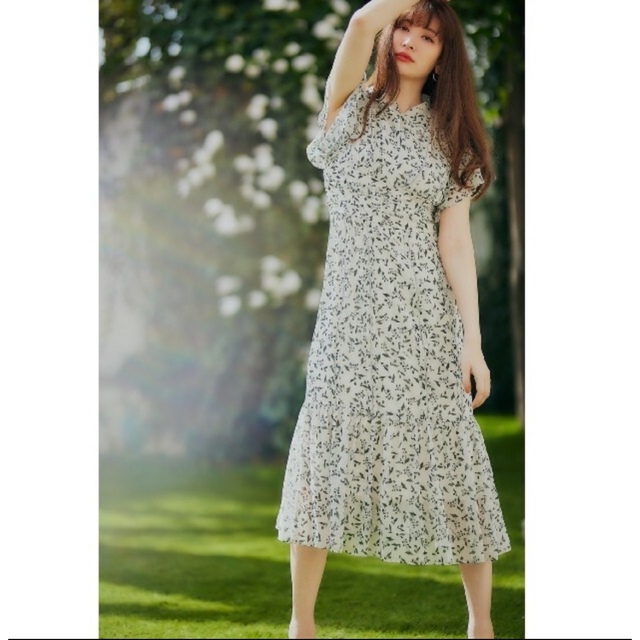 Her lip to(ハーリップトゥ)のHerlipto Muguet-printed Romantic Dress レディースのワンピース(ロングワンピース/マキシワンピース)の商品写真