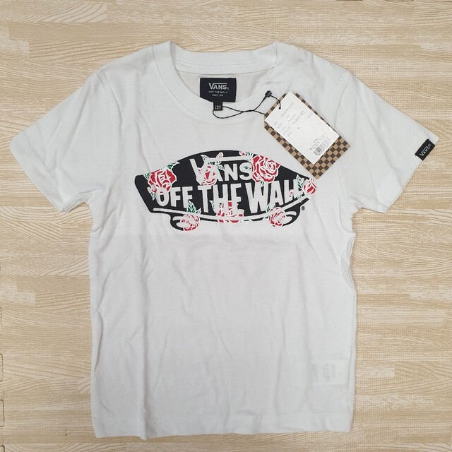 VANS(ヴァンズ)のタグ付き　vans　Ｔシャツ　120センチ キッズ/ベビー/マタニティのキッズ服男の子用(90cm~)(Tシャツ/カットソー)の商品写真