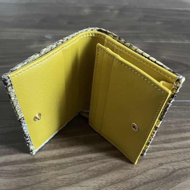 GUCCI パイソン 二つ折り財布 GUCCI パイソン 二つ折り財布