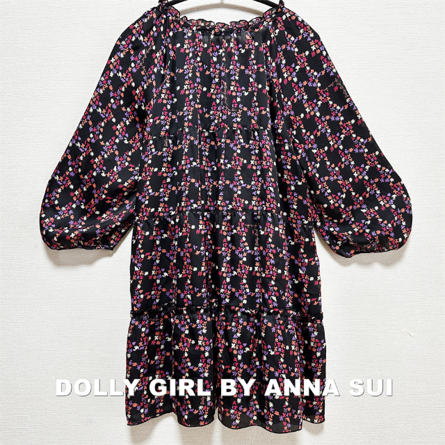 DOLLY GIRL BY ANNA SUI(ドーリーガールバイアナスイ)の【DOLLY GIRL BY ANNA SUI】ボタニカル総柄 黒 プルオーバー レディースのトップス(チュニック)の商品写真