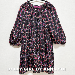 ドーリーガールバイアナスイ(DOLLY GIRL BY ANNA SUI)の【DOLLY GIRL BY ANNA SUI】ボタニカル総柄 黒 プルオーバー(チュニック)