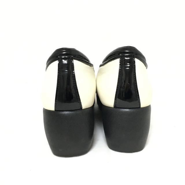 ヒルズ アベニュー パンプス 23.5 - 白×黒 レディースの靴/シューズ(ハイヒール/パンプス)の商品写真