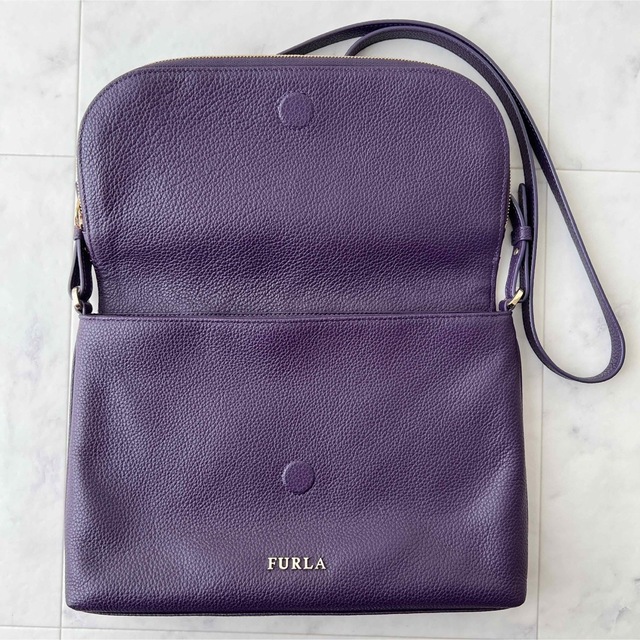 FURLA ショルダーバッグ 1