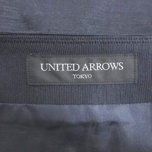 UNITED ARROWS(ユナイテッドアローズ)のユナイテッドアローズ タイトスカート ひざ丈 タック カットソー 麻混 38 紺 レディースのスカート(ひざ丈スカート)の商品写真