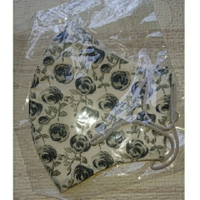 ハンドメイドマスク 大人用 ２枚セット エンタメ/ホビーのコレクション(その他)の商品写真
