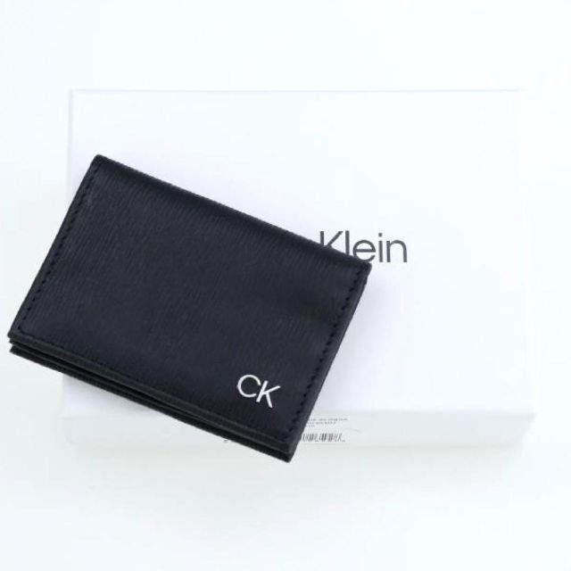 Calvin Klein(カルバンクライン)のカルバンクライン カードケース パスケース CK 名刺入れ メタルロゴ ブラック メンズのファッション小物(名刺入れ/定期入れ)の商品写真