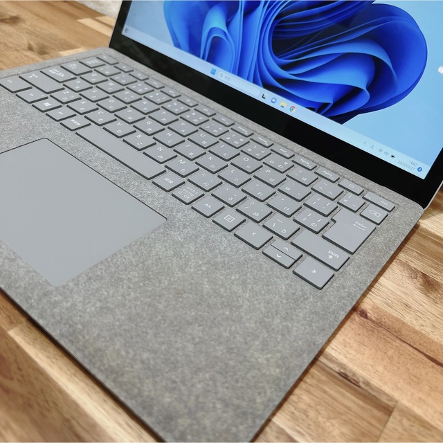 Surface laptop☘爆速SSD搭載☘Corei5第7世代☘office 【初回限定 