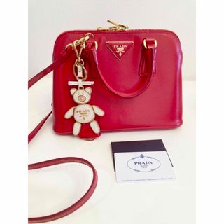 プラダ(PRADA)のPRADA サフィアーノ　くまチャーム付(ハンドバッグ)