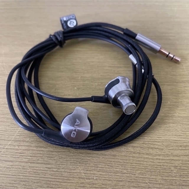 akg k3003