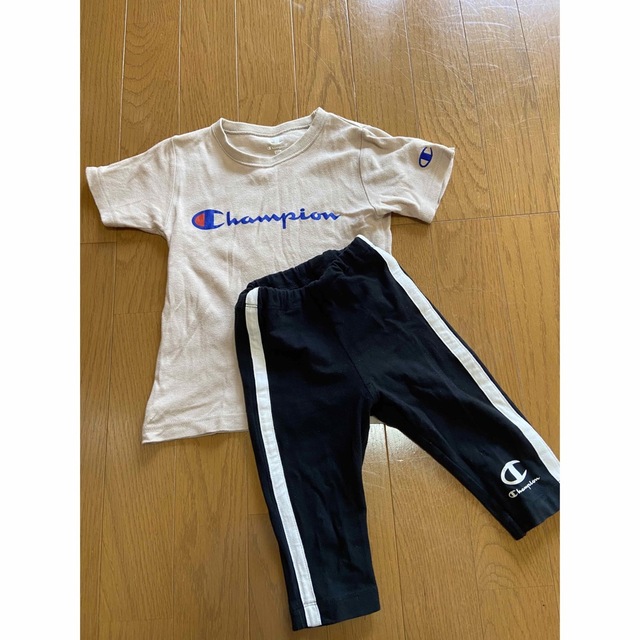 Champion(チャンピオン)のチャンピオン　セットアップ　まとめ売り　半袖　パンツ キッズ/ベビー/マタニティのキッズ服男の子用(90cm~)(Tシャツ/カットソー)の商品写真