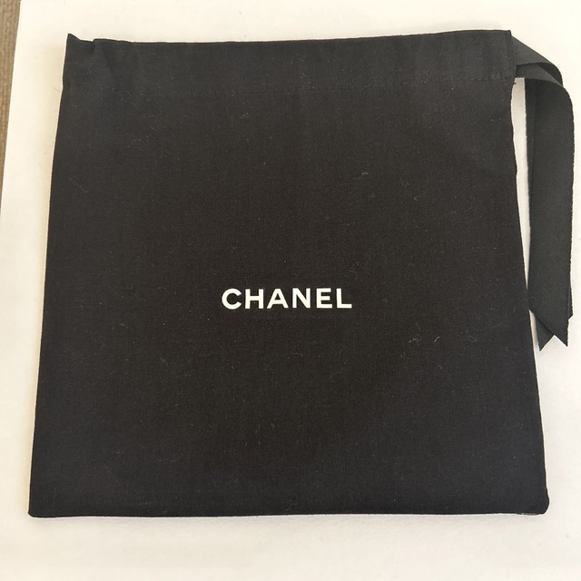 CHANEL(シャネル)のCHANEL シャネル  保存袋  袋  布袋　巾着袋 レディースのファッション小物(ポーチ)の商品写真