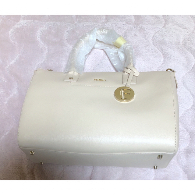 Furla(フルラ)の限界値下げ【新品•未使用】FURLA フルラ2wayバッグ‼️ピンクベージュ❗️ エンタメ/ホビーのエンタメ その他(その他)の商品写真