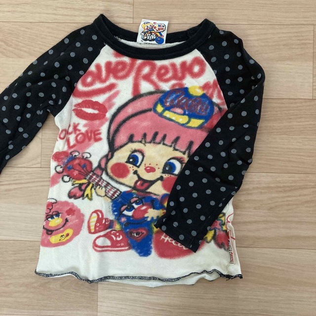 LOVE REVOLUTION(ラブレボリューション)のLOVE revolutionカットソー100センチ キッズ/ベビー/マタニティのキッズ服女の子用(90cm~)(Tシャツ/カットソー)の商品写真