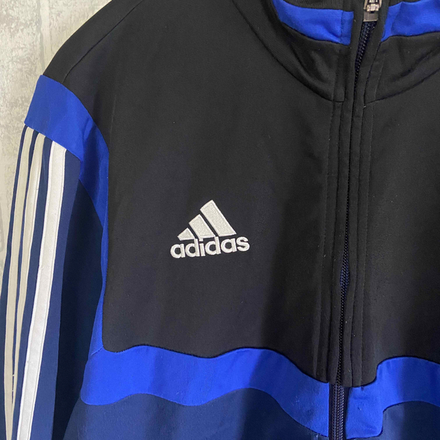 adidas(アディダス)の【人気】R49 Adidas アディダス トラックジャケット 古着 ジャケット メンズのトップス(ジャージ)の商品写真