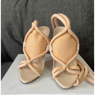 スリーワンフィリップリム(3.1 Phillip Lim)の新品　3.1Philiplim  ピンクベージュ　サンダル　36  結婚式(サンダル)