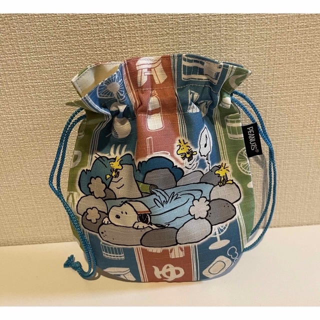 SNOOPY(スヌーピー)のスヌーピー 茶屋 湯布院 限定 ミニ 巾着 SNOOPY 由布院 エンタメ/ホビーのおもちゃ/ぬいぐるみ(キャラクターグッズ)の商品写真