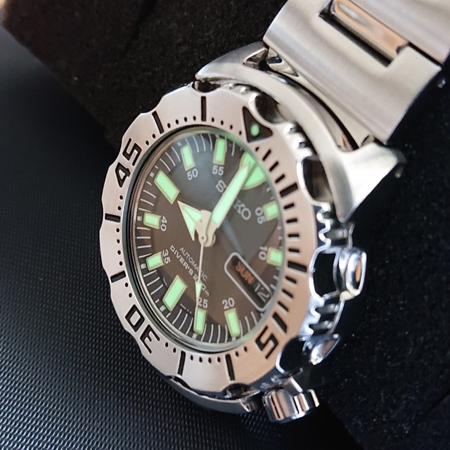 SEIKO - SEIKO セイコー 初代ブラックモンスターの通販 by はち SEIKO - SEIKO セイコー 初代ブラックモンスターの通販 by はち