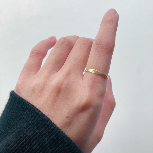 イニシャル刻印入り◎accent ring レディースのアクセサリー(リング(指輪))の商品写真