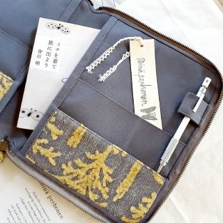 専用❼❶❼】⚮̈metsä◇ラウンドファスナー手帳カバー A5-