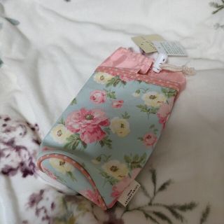 ローラアシュレイ(LAURA ASHLEY)のローラアシュレイ♡ボトルホルダー(日用品/生活雑貨)