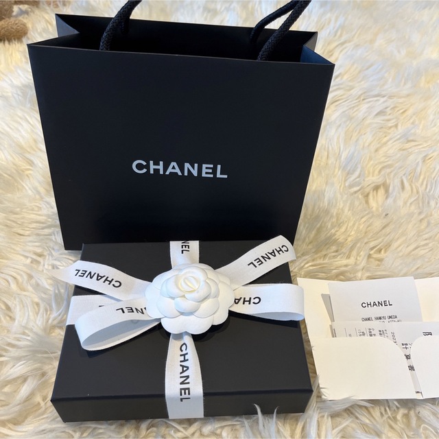 CHANEL(シャネル)の新品❤️CHANEL シャネル　マトラッセ　キャビアスキン　コンパクトウォレット レディースのファッション小物(財布)の商品写真