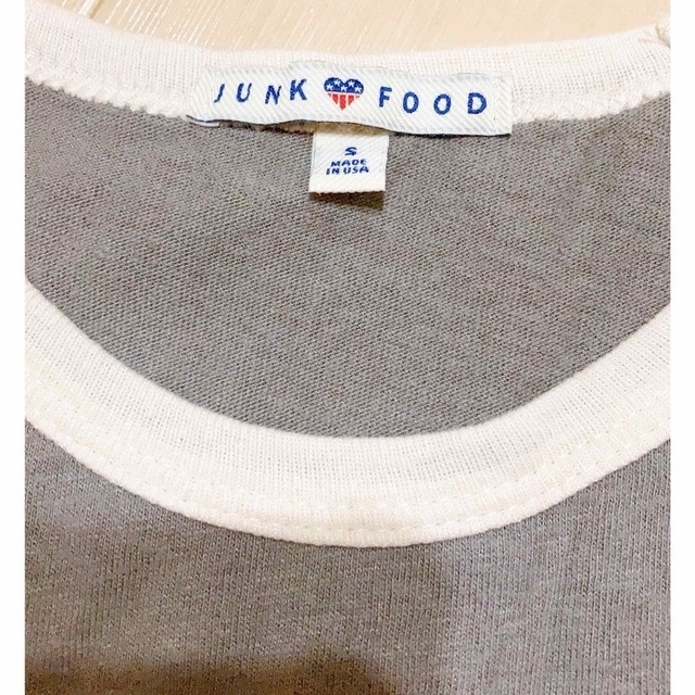 JUNK FOOD(ジャンクフード)のjunk food ジャンクフード　Tシャツ　ノースリーブトップス　ロックT レディースのトップス(Tシャツ(半袖/袖なし))の商品写真