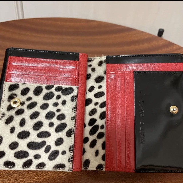 FRUTTI DI BOSCO(フルッティディボスコ)のFRUTTI DI BOSCOの二つ折り財布 レディースのファッション小物(財布)の商品写真