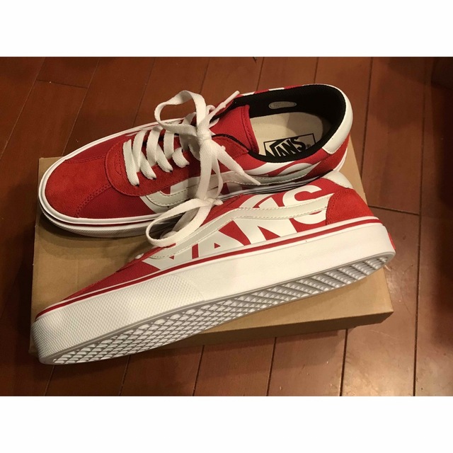 VANS(ヴァンズ)のVANS ROADRIP   V360LOGO   RED color メンズの靴/シューズ(スニーカー)の商品写真