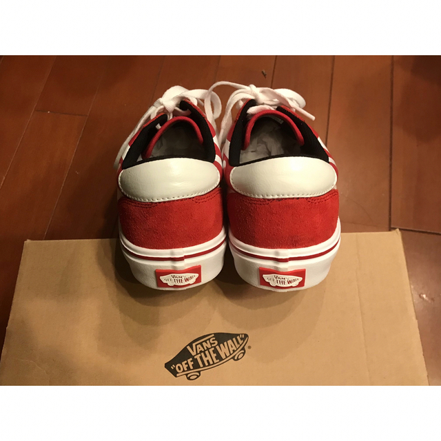 VANS(ヴァンズ)のVANS ROADRIP   V360LOGO   RED color メンズの靴/シューズ(スニーカー)の商品写真