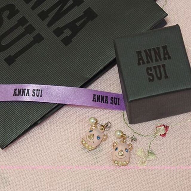 ANNA SUI(アナスイ)のANNA SUI アナスイ ラッキモチーフ キュートなピンクのブタちゃん ピアス レディースのアクセサリー(ピアス)の商品写真