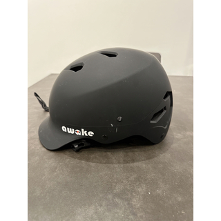 アウェイク(AWAKE)のAWAKE ヘルメット　Mサイズ(ウエア)