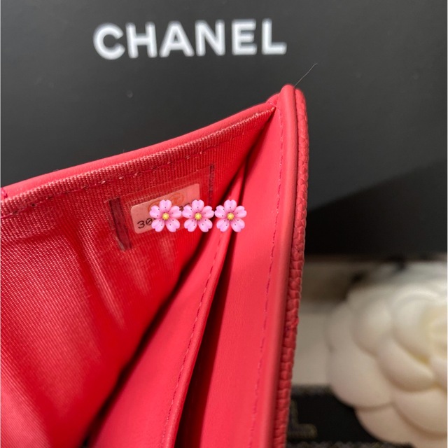 CHANEL(シャネル)の【美品☆30番台】CHANEL ミニウォレット マドモアゼル / ピンク レディースのファッション小物(財布)の商品写真