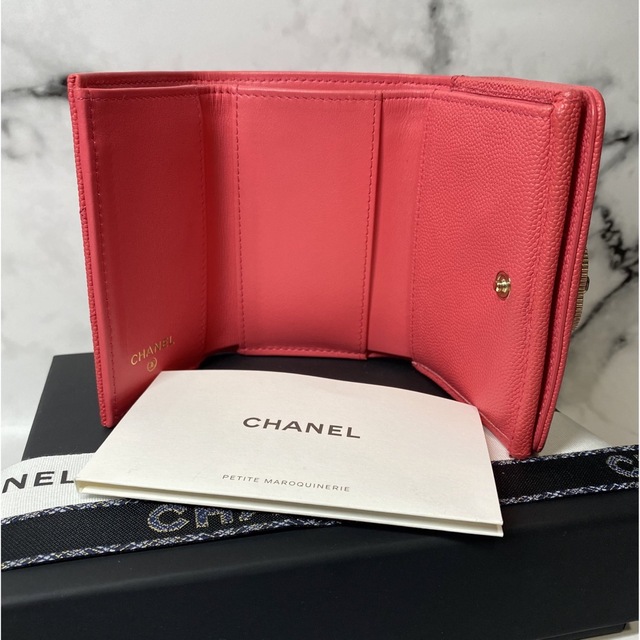 CHANEL(シャネル)の【美品☆30番台】CHANEL ミニウォレット マドモアゼル / ピンク レディースのファッション小物(財布)の商品写真