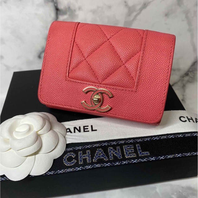 CHANEL(シャネル)の【美品☆30番台】CHANEL ミニウォレット マドモアゼル / ピンク レディースのファッション小物(財布)の商品写真