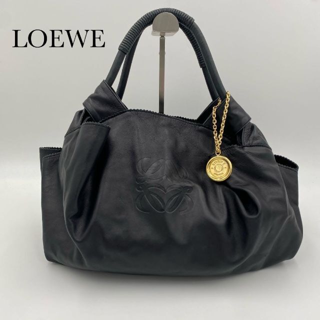 極美品✨ロエベ ナッパアイレ アナグラム レザー チャーム ロゴ型押し