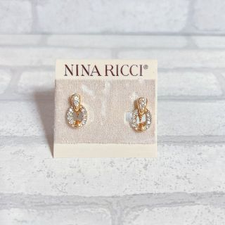 ニナリッチ(NINA RICCI)のイヤリング　gold　ゴールド　NINA RICCI　ニナリッチ　アンティーク　(イヤリング)