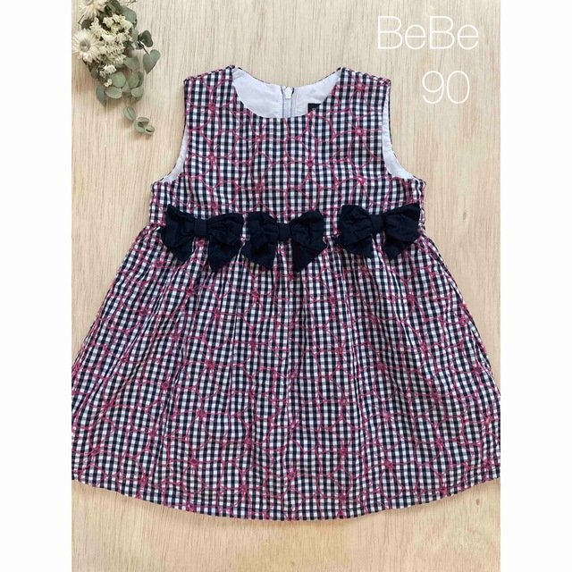 BeBe(ベベ)の【極美品】ベベ　リボンチェックワンピース キッズ/ベビー/マタニティのキッズ服女の子用(90cm~)(ワンピース)の商品写真