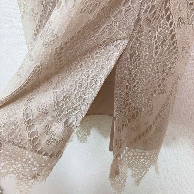 IENA(イエナ)のIENA イエナ　パネルレースロングスカート　ベージュ　アイボリー　38 M レディースのスカート(ロングスカート)の商品写真