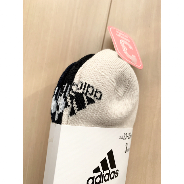 adidas(アディダス)の新品未使用  adidas くつ下 セット レディースのレッグウェア(ソックス)の商品写真